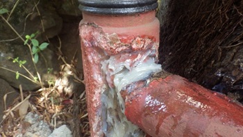 ひび割れ部補修